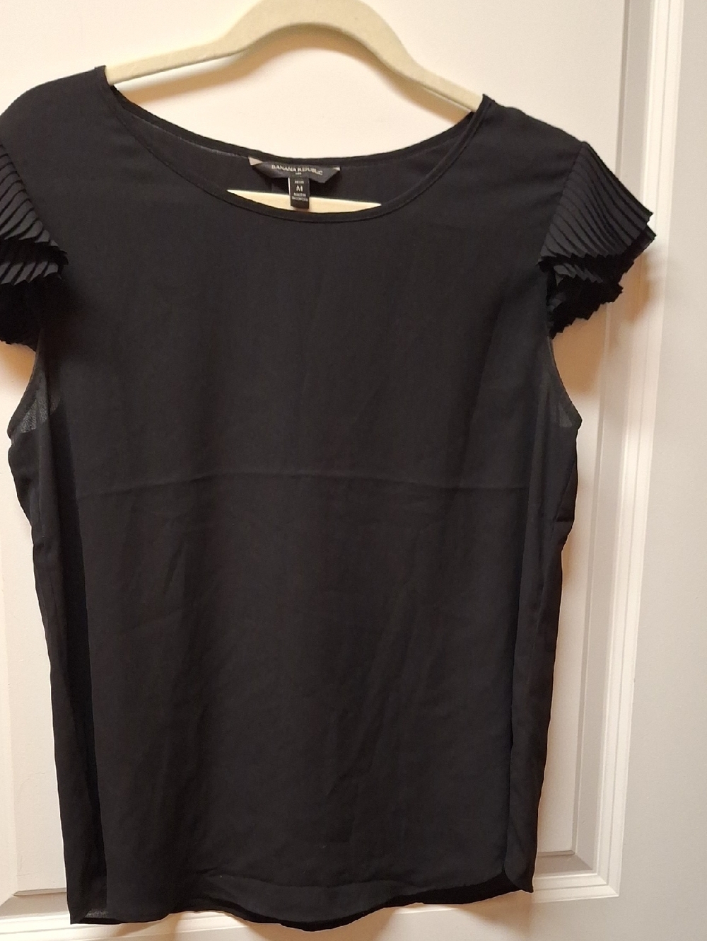Banana Republic Black Pleated Cap-Sleeve Blouse